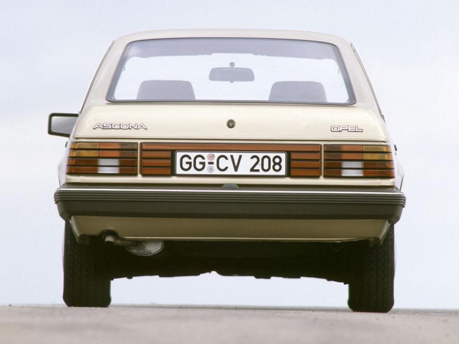  Opel Ascona CC 5-Door 1984 года  (фото 5 из 10)